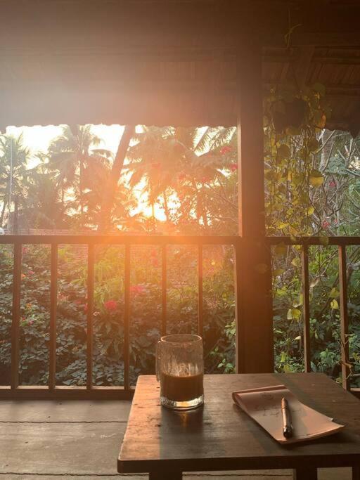 אנג'ונה The Sunset Chalet מראה חיצוני תמונה